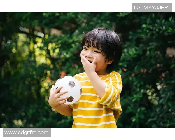 足球明星孩子的幽默时刻大揭秘让你捧腹大笑的可爱瞬间合集